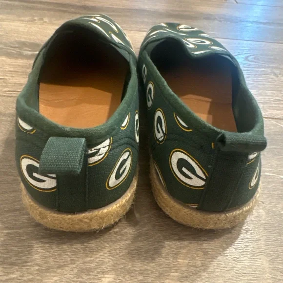 Green Bay Packers Logo Espadrille Slip-On Shoes - Picture 2 of 3